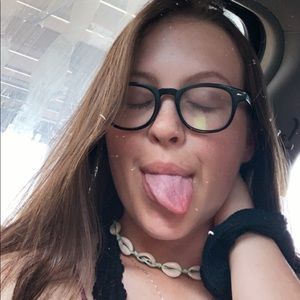 Meet your Posher, Katelyn